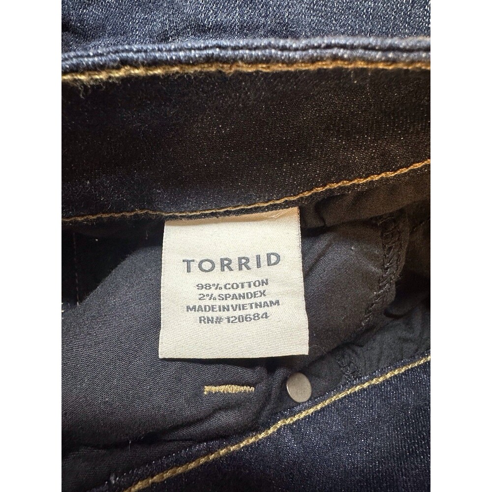 Torrid Denim Bermuda Shorts Women's Plus Size 20 Dark Wash Stretch Blue - Picture 5 of 8